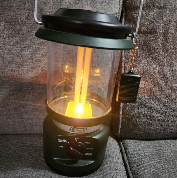 Coleman Remote Control Family Size-Lantern - Picture 3 of 6